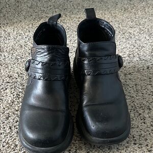 Women’s Black Dansko Shoes